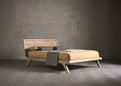 Letto in legno - Camera matrimoniale - ARREDAMENTI ALBERTO LA SPINA Sassari
