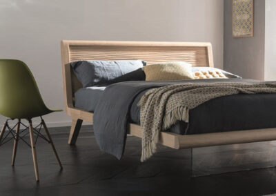 Letto in legno - Camera matrimoniale - ARREDAMENTI ALBERTO LA SPINA Sassari